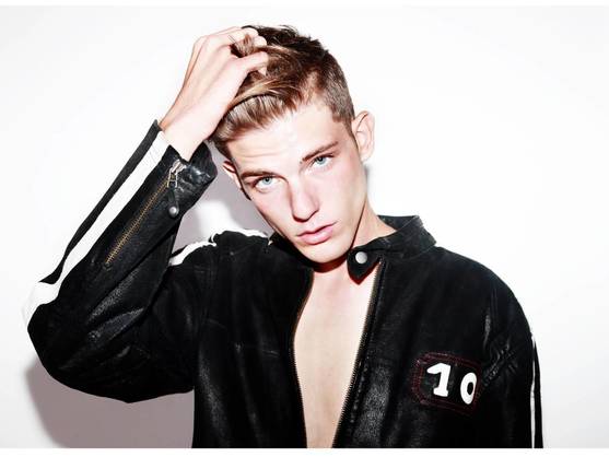 Así es Ignacio de Borbón, el primo del rey Felipe VI que sale en portadas de China y Corea