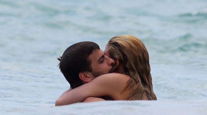 Grandes calentones de nuestras celebrities en la playa 10