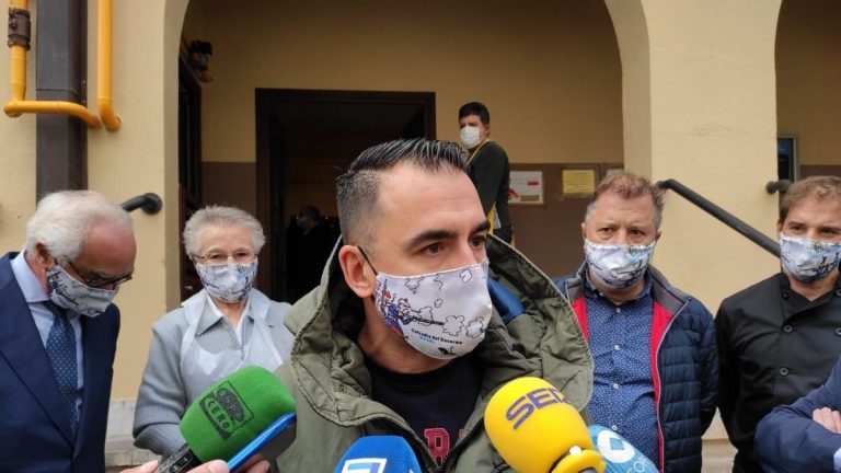 Hosteleros asturianos piden salvar el verano tras restricciones de S. Santa