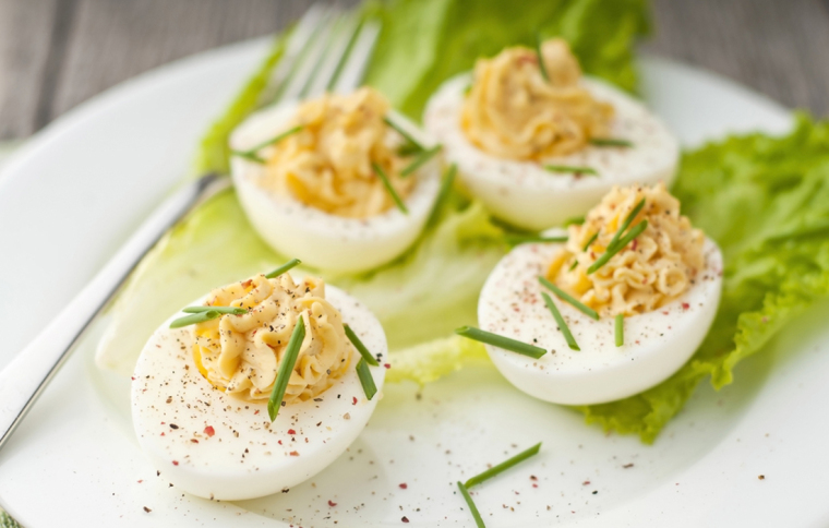 Huevos con atún y mayonesa: así puedes prepararlos para un aperitivo 6 Receta 2