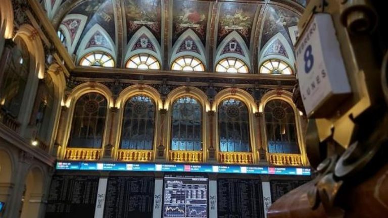 La probabilidad de perder dinero invirtiendo en el Ibex a un año vista es del 36%