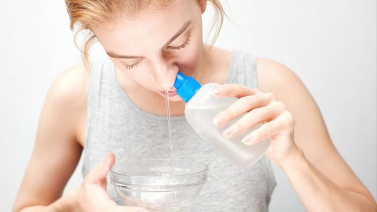 Cómo hacer un lavado nasal