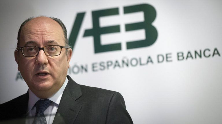 AEB imputa los resultados negativos de la banca en 2020 a saneamientos del primer semestre