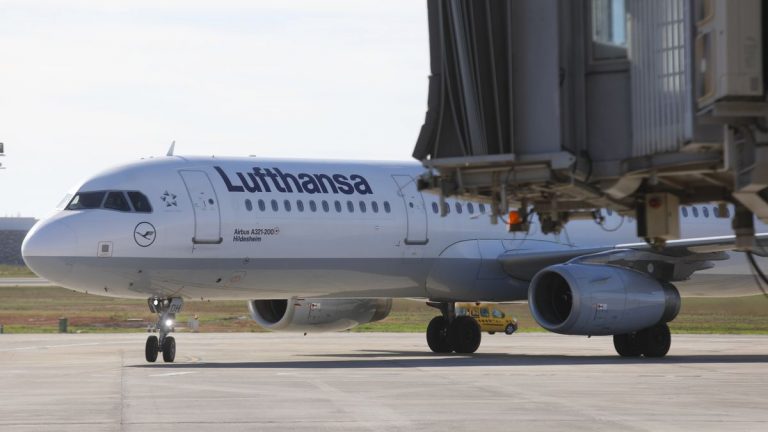 Lufthansa amplia la suspensión de vuelos a Israel e Irán hasta el 24 de septiembre por la escalada de tensión
