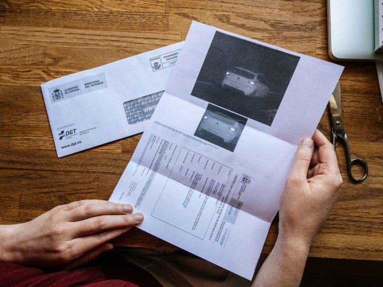 Cómo recurrir una multa de tráfico