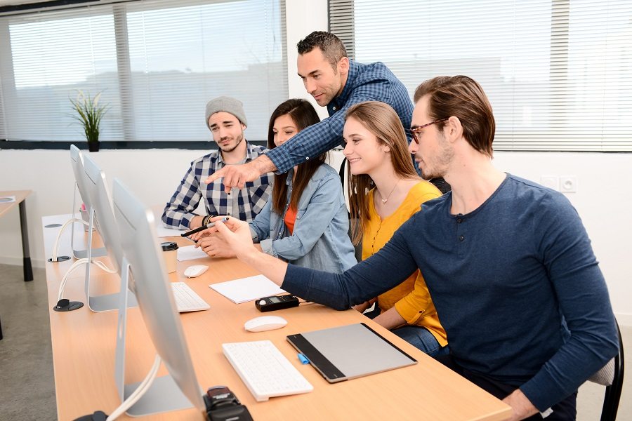 Qué es un becario 50 Mitos sobre los becarios