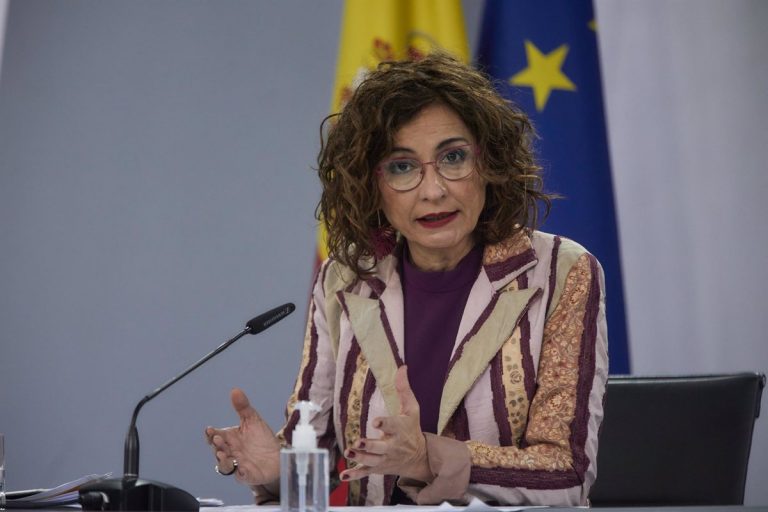 Montero: España está teniendo reciprocidad con otros países en el control de viajeros