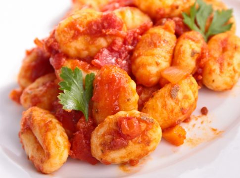 Ñoquis con tomate el paso a paso para un plato de pasta delicioso 1 Ñoquis con tomate el paso a paso para un plato de pasta delicioso