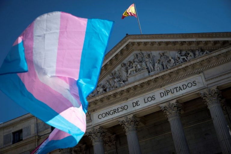 Organizaciones Trans celebran el registro en el Congreso de su ley