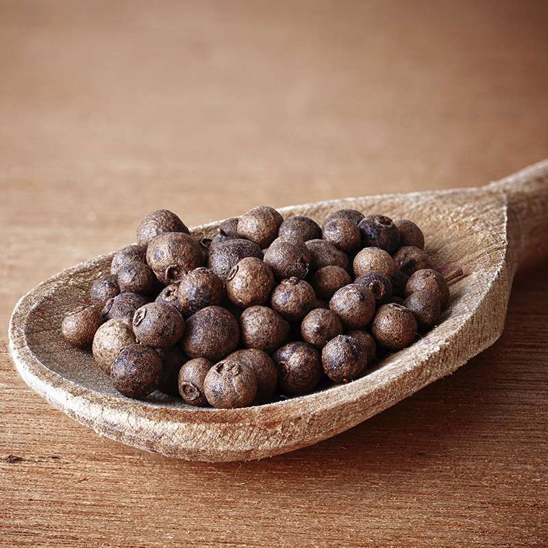 Otra estrella, la pimienta de Jamaica