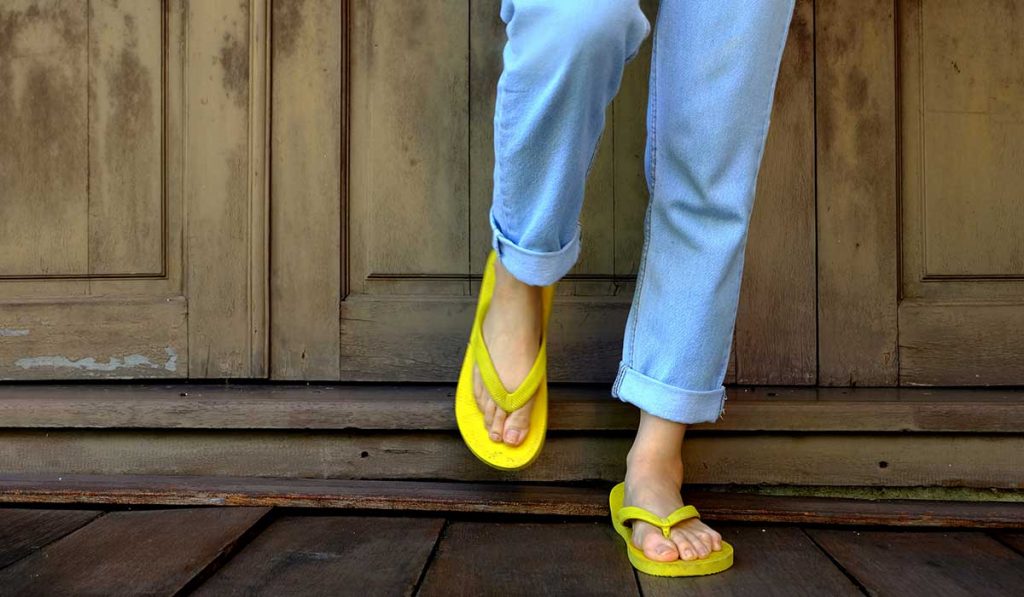 Razones por las cuales no deberías usar chanclas