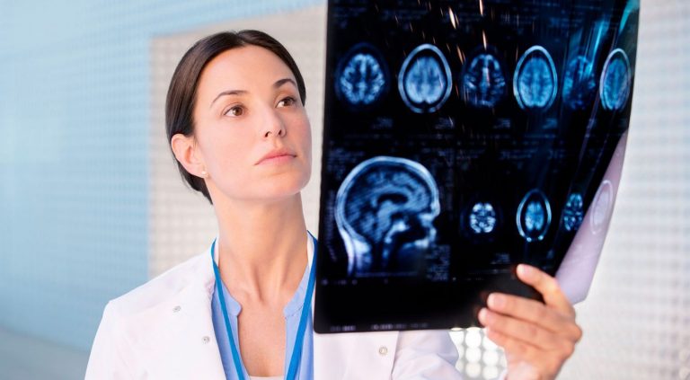 Qué es un neurólogo y qué hace