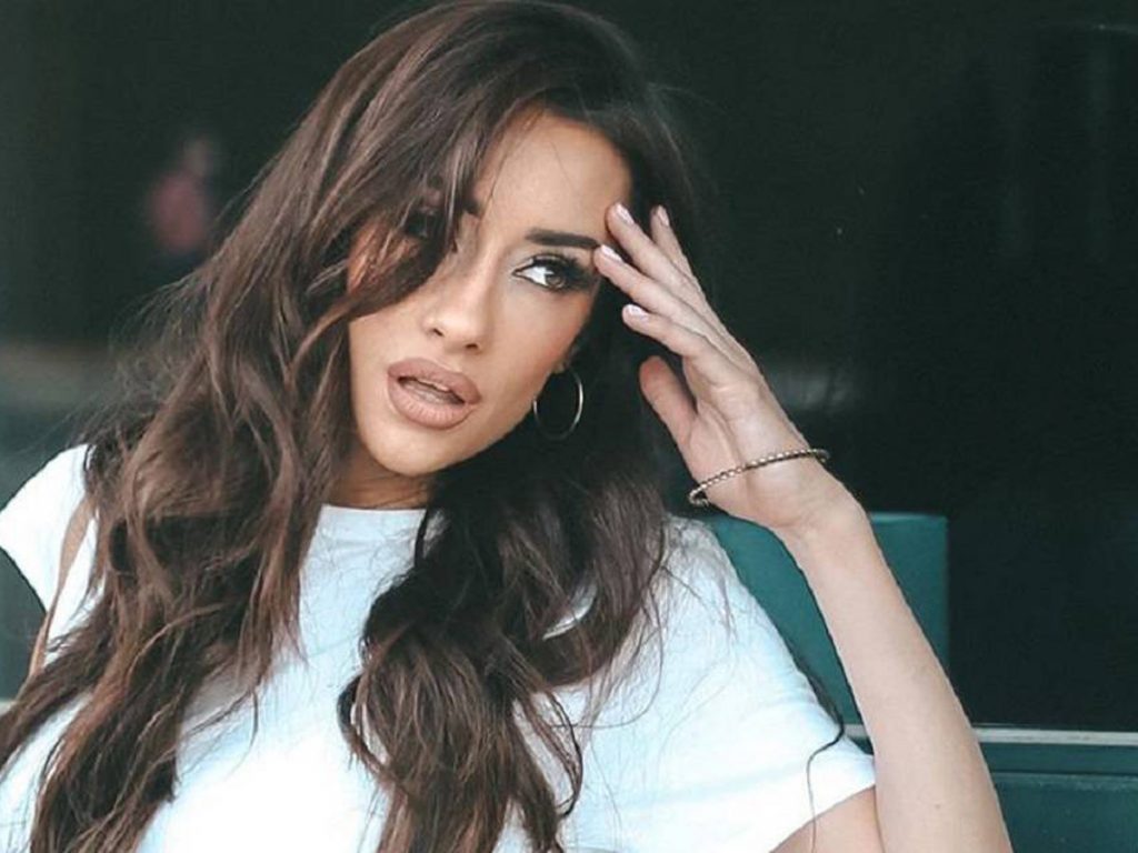 Quién es Adara Molinero