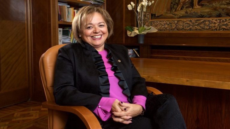 La presidenta del CSIC pide a las empresas empezar a invertir más en I+D+I