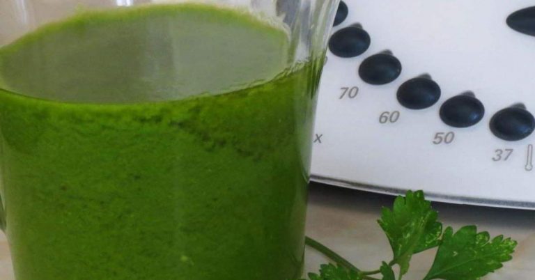 Salsa de ajo y perejil: los pasos que debes dar para hacerla y que se conserve más tiempo