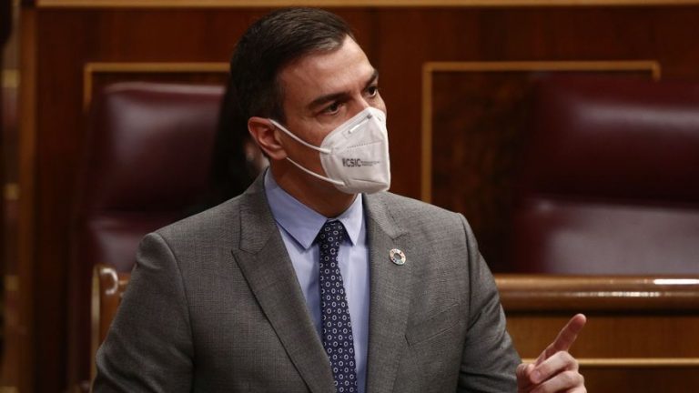 Sánchez se compromete a actualizar la Estrategia de Salud Mental