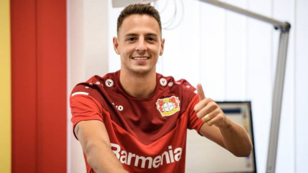 El crack del Atlético de Madrid al que le han salido 'novias' 54 Santiago Arias