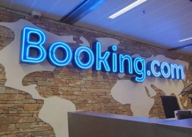 ¿Cómo reservar un hotel en Booking?