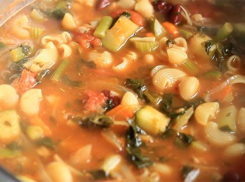 Sopa minestrone los pasos para prepararla y que te den ganas de comerla más veces 1 Sopa minestrone los pasos para prepararla y que te den ganas de comerla más veces