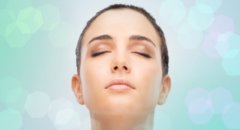 Peeling facial: qué es, tipos y beneficios