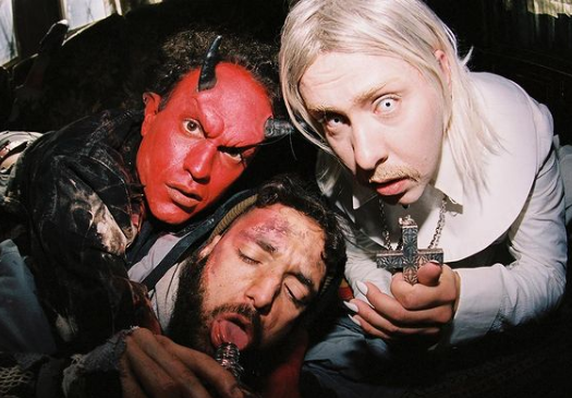 C. Tangana con The Parrots en 'Maldito' 50 The Parrots C. Tangana Maldito 2