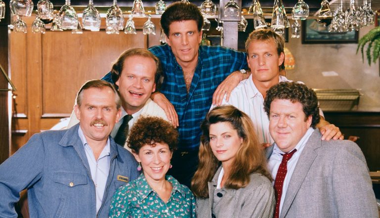 Qué fue de los protagonistas de la mítica serie 'Cheers'