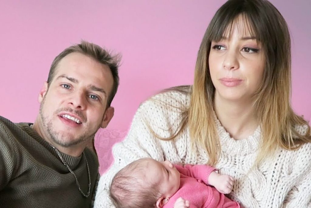 Álex Casademunt: de Merche a Bruna, los grandes amores del cantante que lloran su pérdida