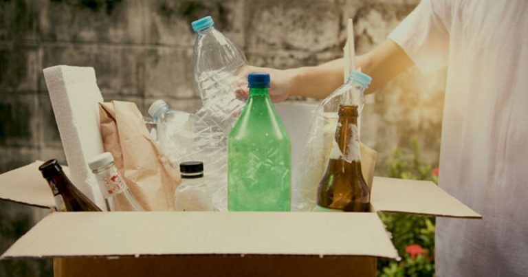 Cómo reutilizar las botellas de plástico