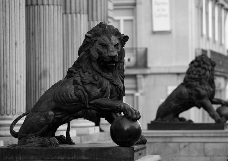 Experta plantea que un comité no político seleccione candidatos para órganos reguladores