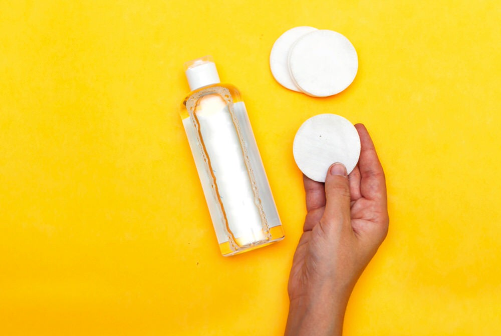 ¿Realmente te desmaquillas los ojos o los maltratas?