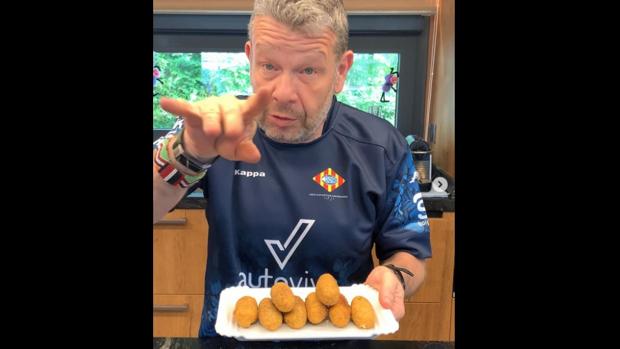 Triunfa en la cocina con las croquetas de jamón al estilo Alberto Chicote 102 Alberto Chicote y las crujientes de jamón