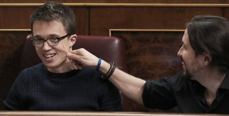 Pablo Iglesias e Íñigo Errejón a por Madrid: amor, celos y envidias de dos amigos separados por la política