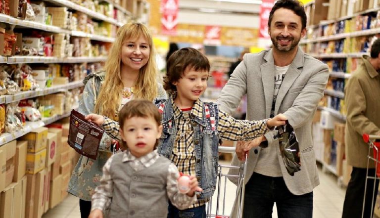 Ahorrar comprando es posible con la Tarjeta Pass y el Cheque Ahorro de Carrefour