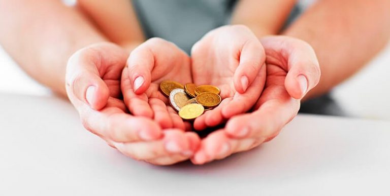 Más de 200.000 hogares reciben ya el IMV y en el 70% vive algún menor