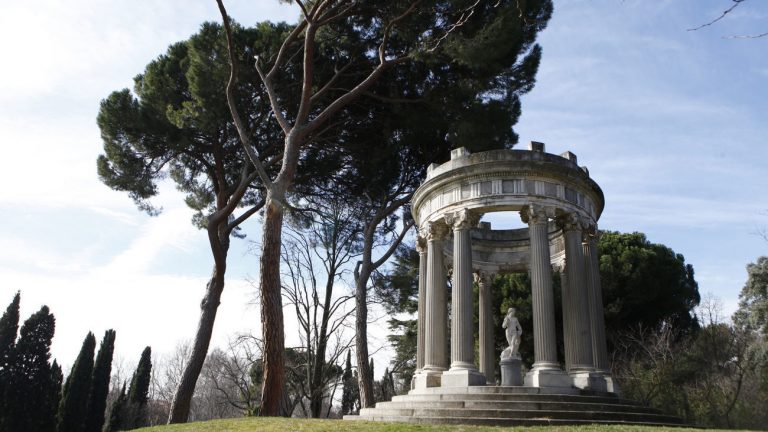 Siete parques históricos de Madrid reabren este jueves al completo