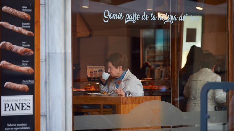 Murcia autoriza la reapertura del interior de la hostelería limitada al 30%