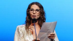 Premios Feroz: galardonados, mejores momentos y 'disculpas' de Victoria Abril