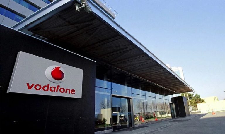 Vodafone España consigue el objetivo de energía eléctrica 100% de origen renovable
