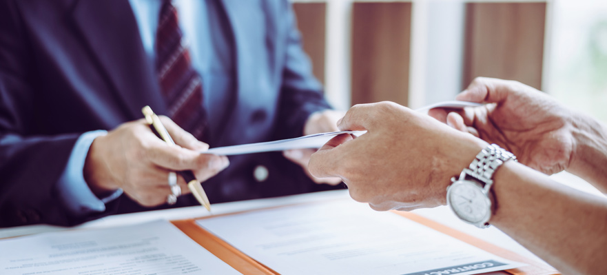 Cómo saber si te han aprobado el paro 1 ¿Quiénes acceden al paro?