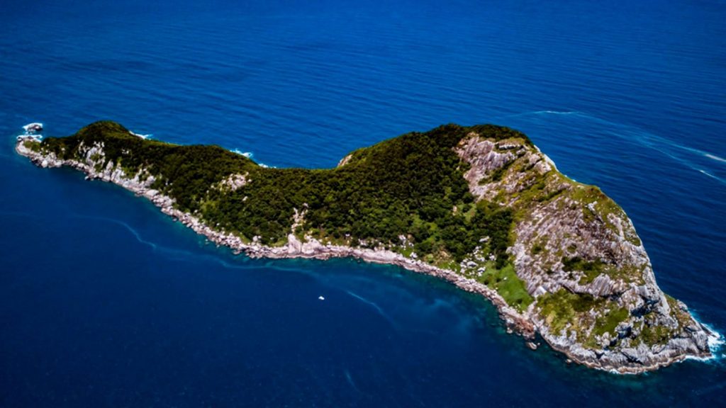 10 lugares prohibidos que jamás podrás visitar 87 Isla Da Queimada Grande o Isla de las Serpientes situada en Brasil: