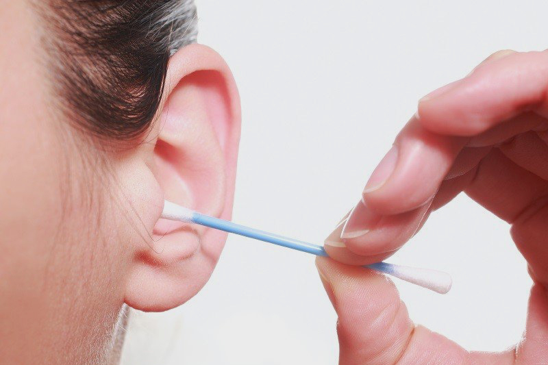 Cómo limpiar el cerumen de los oídos 2 ¿Cómo limpiar correctamente los oídos?