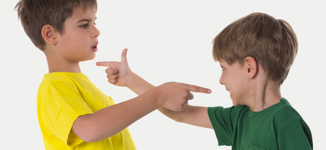 ¿Cómo hacer que mi hijo se defienda sin violencia?