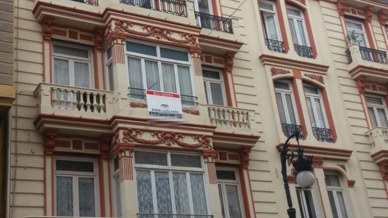 Las compraventas de vivienda cayeron un 3,7% en febrero