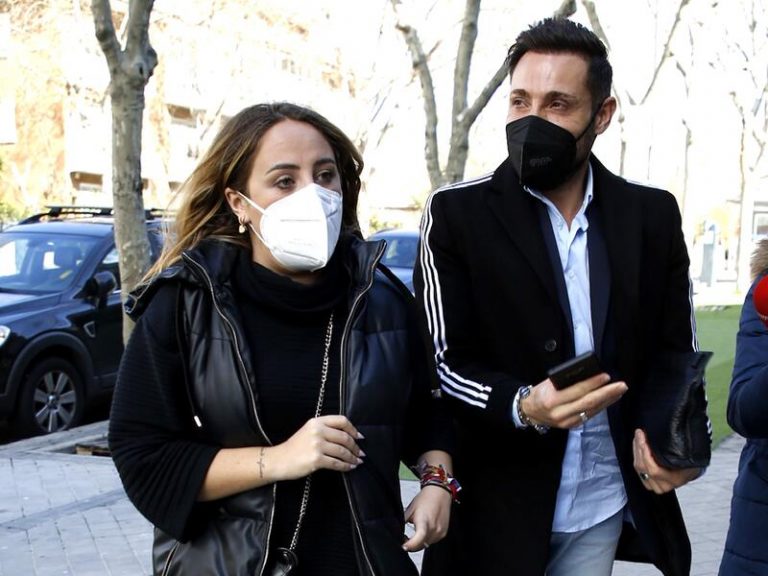 Rocío Flores confirma el apoyo a su padre tras la desgarradora 'verdad'  de su madre