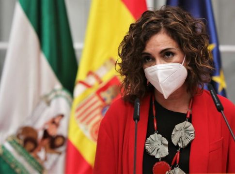 Montero espera que Bruselas mantenga la suspensión de las reglas fiscales en 2022 Montero espera que Bruselas mantenga la suspensión de las reglas fiscales en 2022