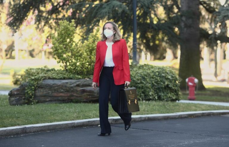 Gobierno recorta la previsión de PIB para 2021 hasta el 6,5%, pero eleva al 7% la de 2022