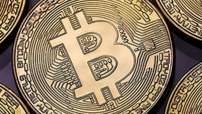 El bitcoin marca un nuevo récord por encima de los 64.000 dólares