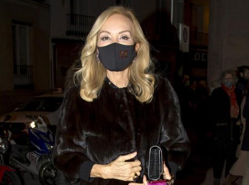 Carmen Lomana aplaude la valentía de Miguel Bosé en su entrevista con Jordi Évole Carmen Lomana aplaude la valentía de Miguel Bosé en su entrevista con Jordi Évole