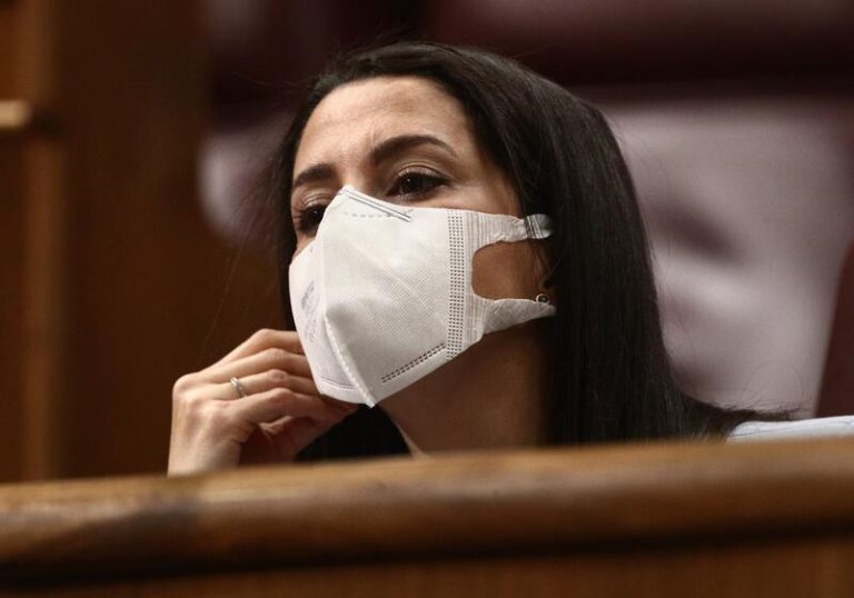 Cuatro nuevos diputados de Cs en el Parlamento valenciano dejan el partido