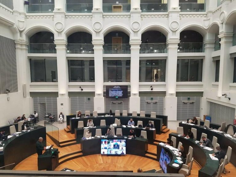 PP, Cs y Vox tumban una propuesta del PSOE para homenajear la II República en Madrid